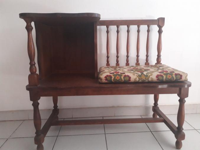 Meuble pour téléphone