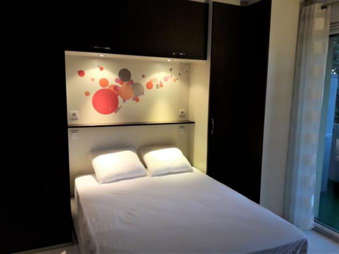 MAGNIFIQUE APPARTEMENT AU BORD DE LA MER