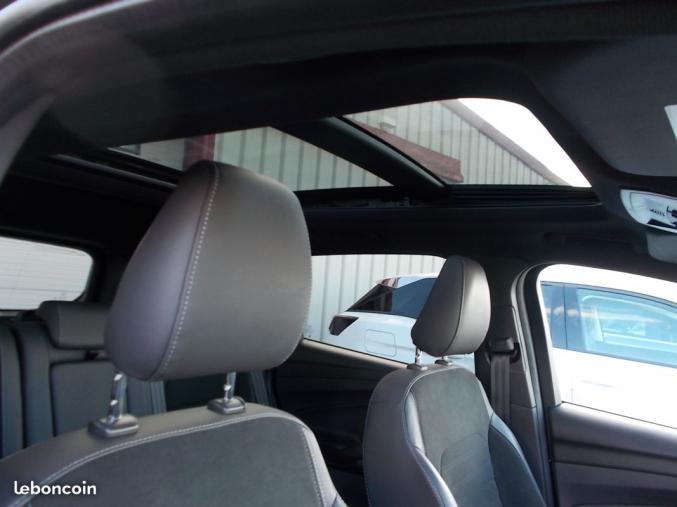 FORD KUGA 2.0TDCI 150 cv Stop & Start ST LINE 4X2 Garantie constructeur jusqu'a Novembre 2022