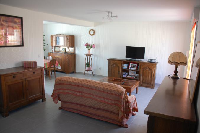 MAISON SITUEE 12KM DE RAMBOUILLET LIGNE SNCF MONTPARNASSE