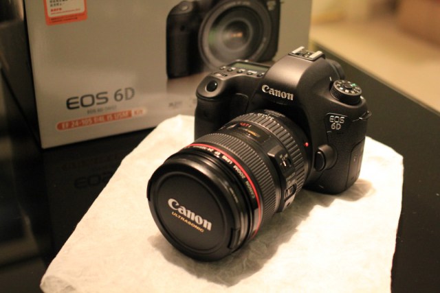 Canon 6d caméra avec Canon EF 24 - 105mm lentille