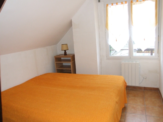 Loue f2 meublé avec garage