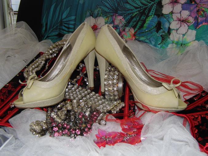 A vendre trés belles chaussures 