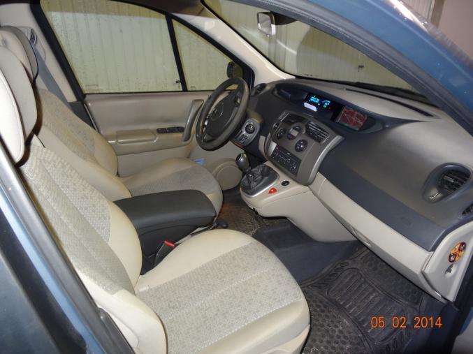 Renault scenic 2 phase 2 année 2007   1l9 DCI 130 FAP CARMINAT