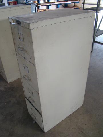 Casiers métalliques