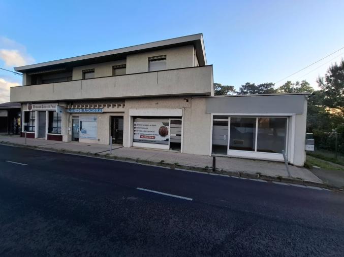 Andernos local commercial 34M2 direct proprietaire boulevard principalc