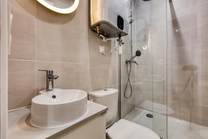 Très beau T1bis à Paris quartier Saint Vincent de Paul