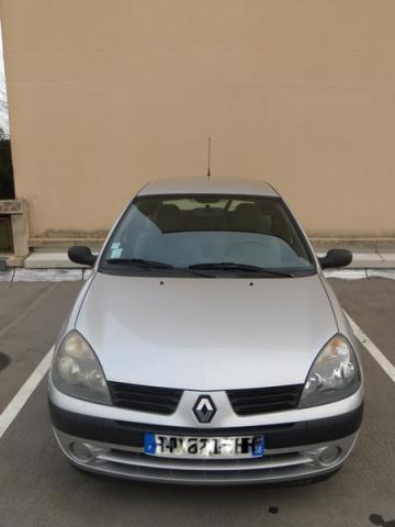  Renault Clio - 120 000kms - Révision ok