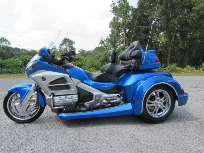 HONDA Honda Gold Wing trike bleu