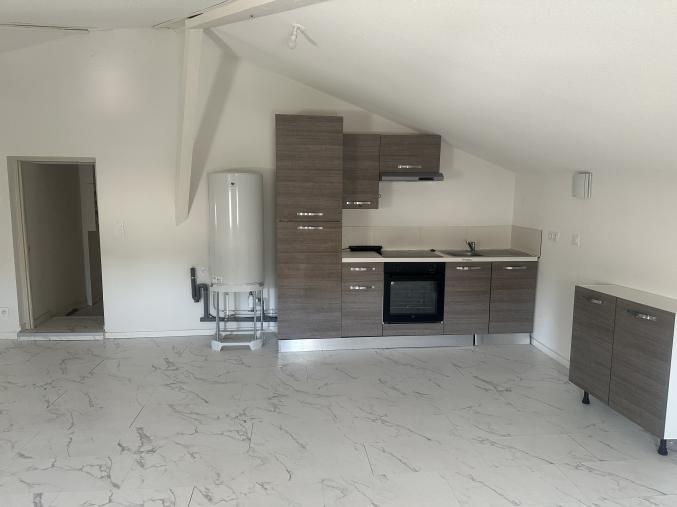 Location T2 à Plats 07300