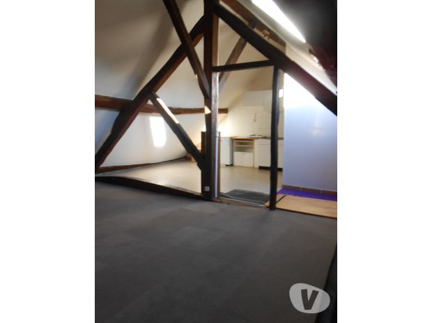 Petit loft 38m2 centre Ivry la Bataille 27540