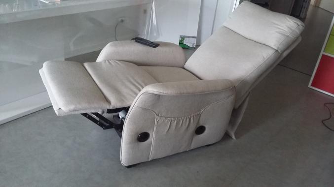 Fauteuil relax relevable état neuf
