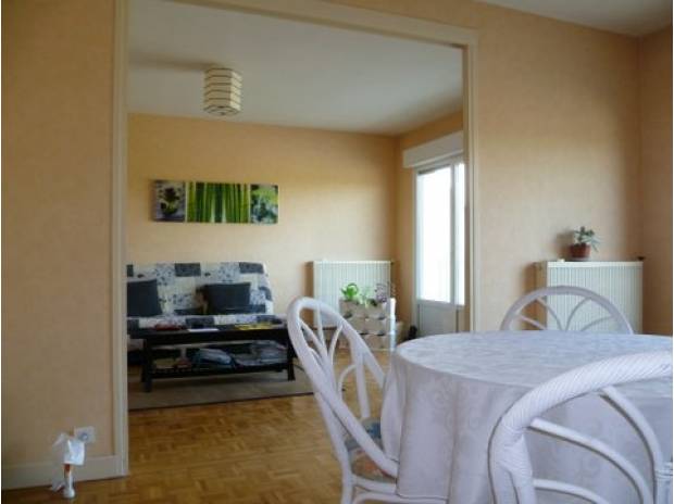 T3 90m² au pied de l'arrêt de Tram Casselardit