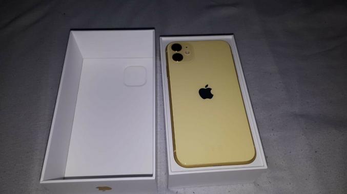Iphone 11 jaune 256go