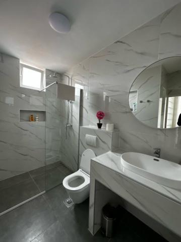 Studio meublé de 24m²au deuxième étage d'un immeuble