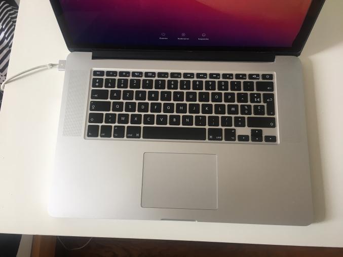 Macbook pro 15" retina 2015 16Go de Mémoire Processeur i7