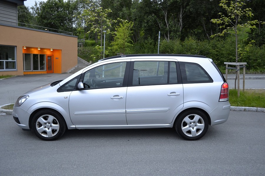 Opel Zafira 1.9 CDTI 101HK 7Seter