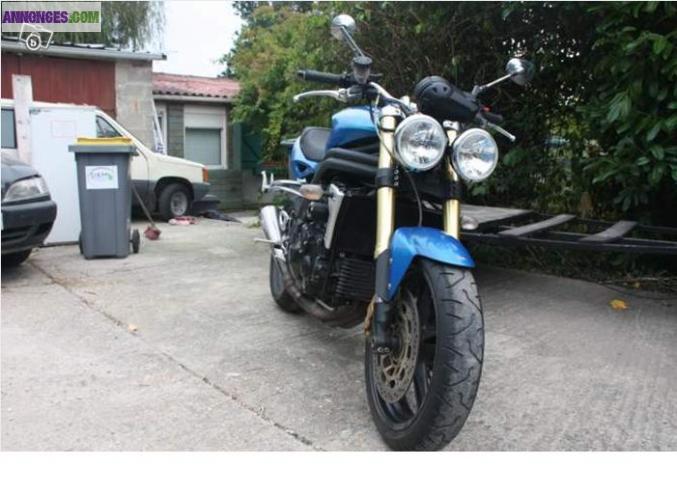 Triumph speed triple 1050