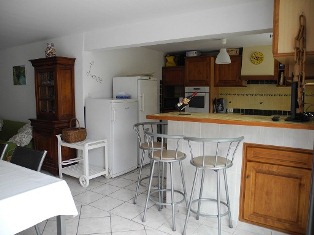 St. Mandrier rez de maison 100m² + jacuzzi + linge de maison à 100 mètres plage sable fin