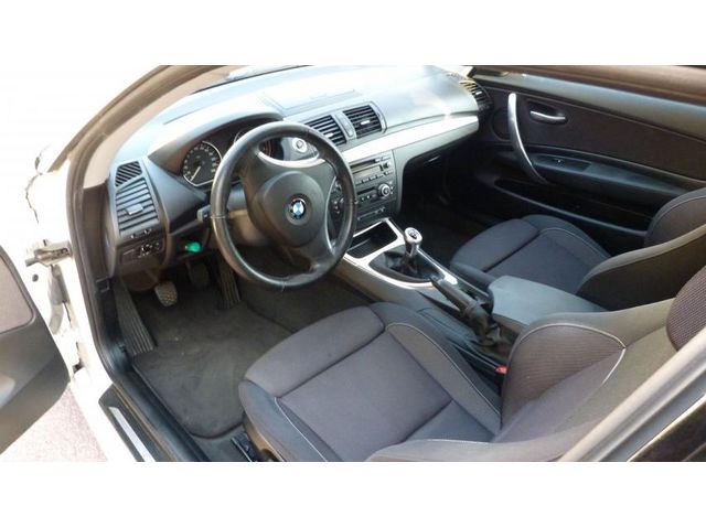 Bmw Serie 1 (e81) 118d 143 sport 3p