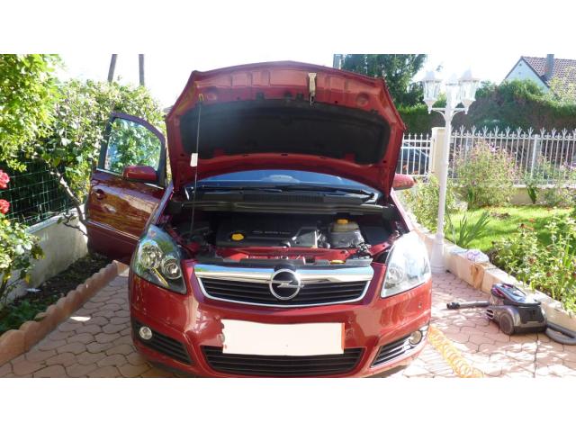 Opel Zafira ii 1.9 cdti 120 cosmo pack