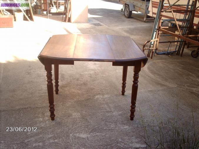 TABLE DE SEJOUR ET 6 CHAISES