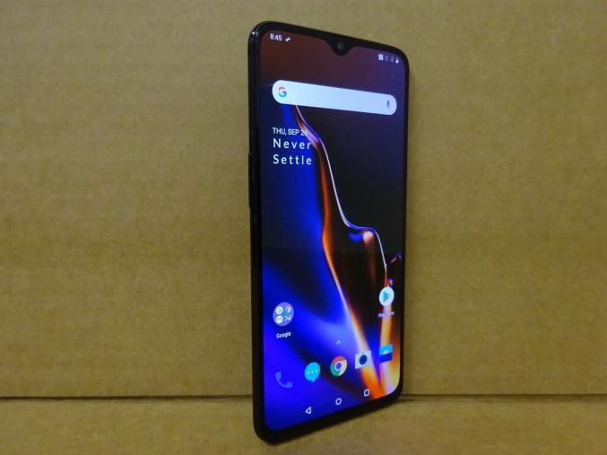 Oneplus 6t noir 8GO de ram 128GO de stockage 