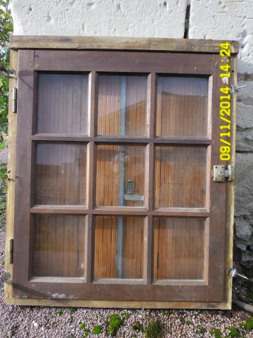 Fenêtre bois avec son volet simple vitrage
