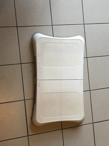 VEND CONSOLE WII+BALANCE WII FIT +ACCESSOIRES