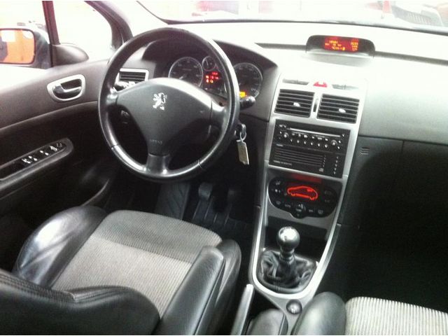 Peugeot 307 2.0 hdi 
