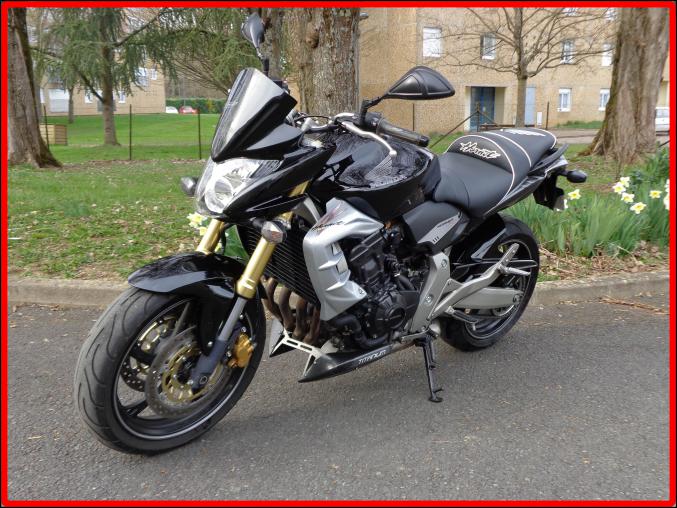 HORNET KIT R NOIR 2008