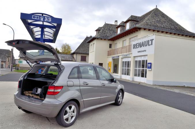 Station service garage habitation