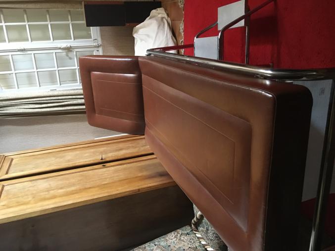 TABLE D'EXAMEN MEDICAL 