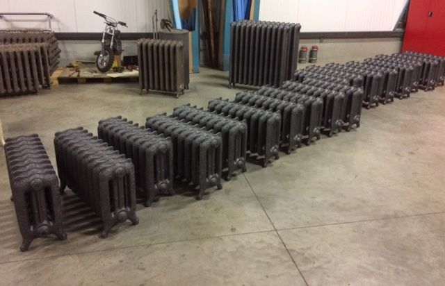 Radiateur fonte fleuri 