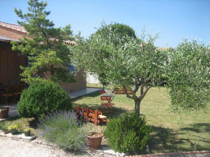 Olivia, Villa de vacances avec piscine et jardin au coeur d'Uzès