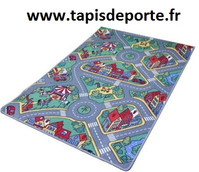 Tapis de maison - porte - passage - propreté - jeu