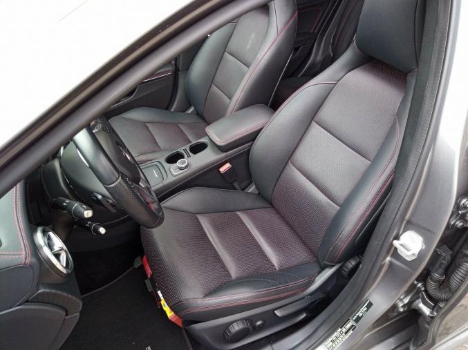 Mercedes Benz A220 CDI AMG LINE