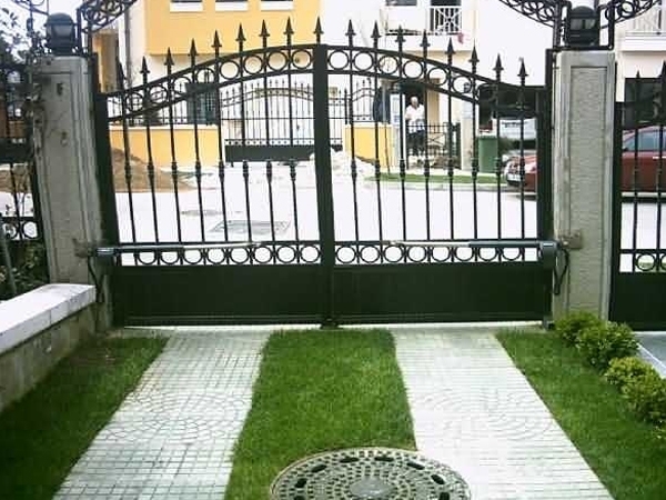 Bel homme, cultivé, courtois cherche à élargir son cercle d'amies