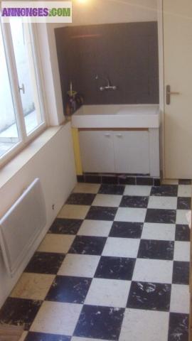 Maison à 15 mn de Lille à 500m de la frontière d'Halluin en Belgique