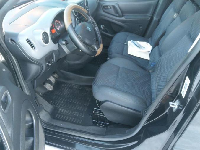 Peugeot Partner 1.6 HDI, 3 sièges, LA STRUCTURE
