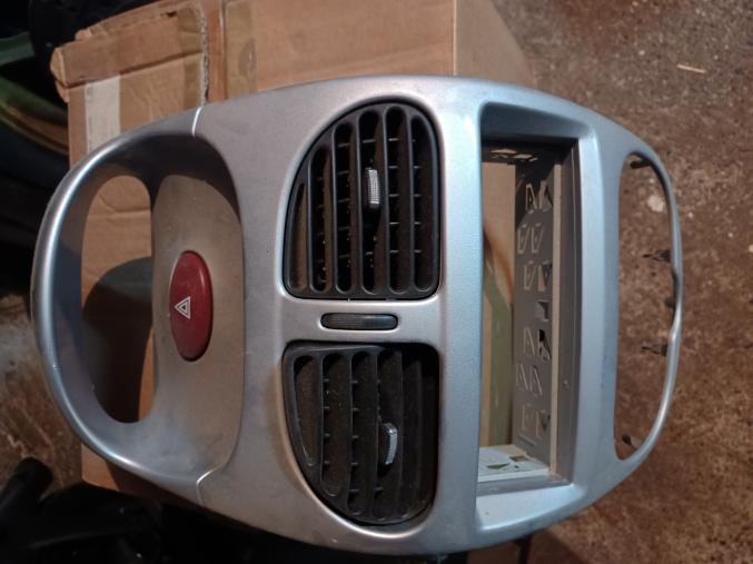 Console centrale peugeot 206