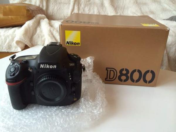 Boitier Nikon D800 quasi neuf,sous garantie + Objectif