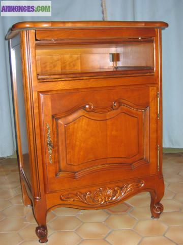 Meuble télévision style Louis XV