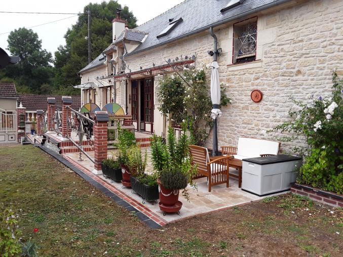 BELLE DEMEURE AU CHARME UNIQUE