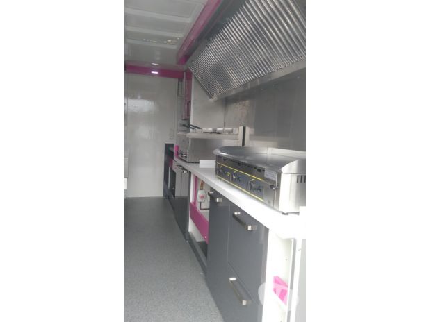 Mercedes sprinter magasin food truck friterie