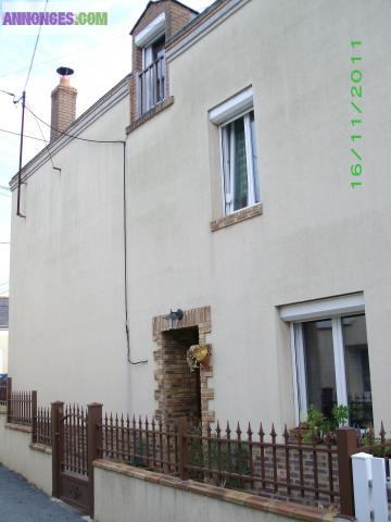 Vends maison.