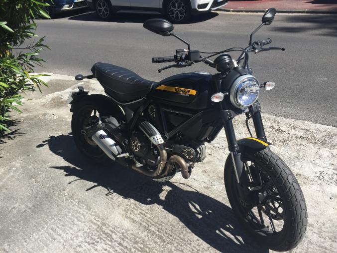 DUCATI scrambler full throttle