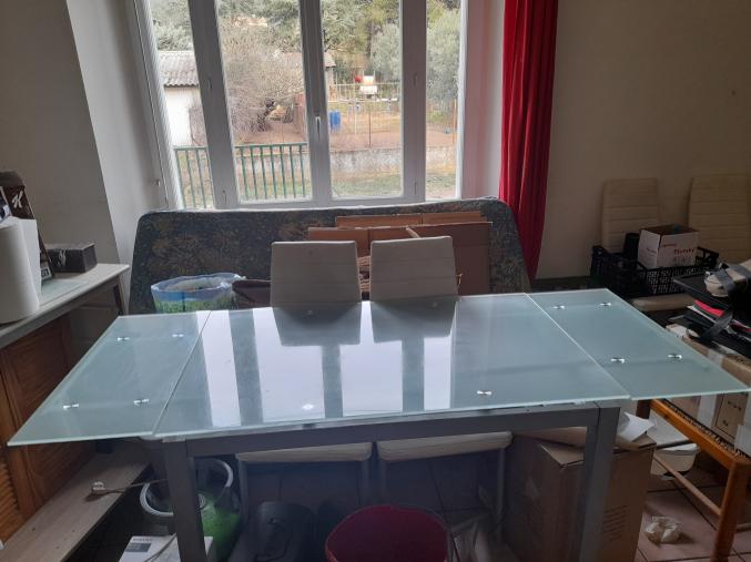 Table en verre