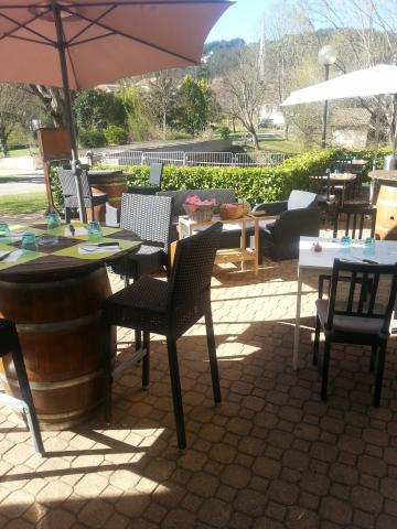 Murs et fond de commerce restaurant