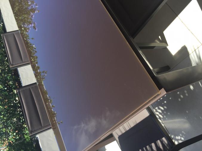 Table jardin plateau verre avec 6 chaises en textilene